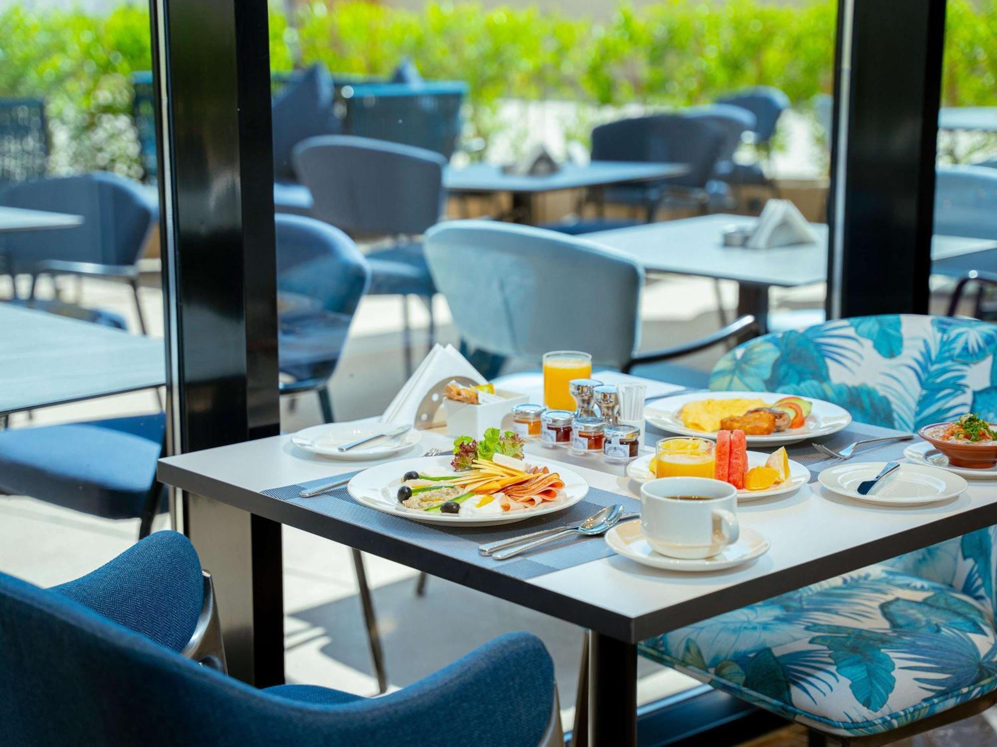 Mercure Riyadh Al Anoud Exterior foto